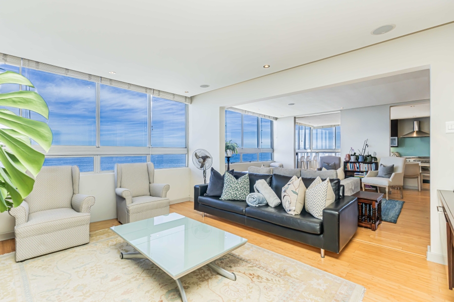 To Let 3 Bedroom Property for Rent in Sea Point Western Cape